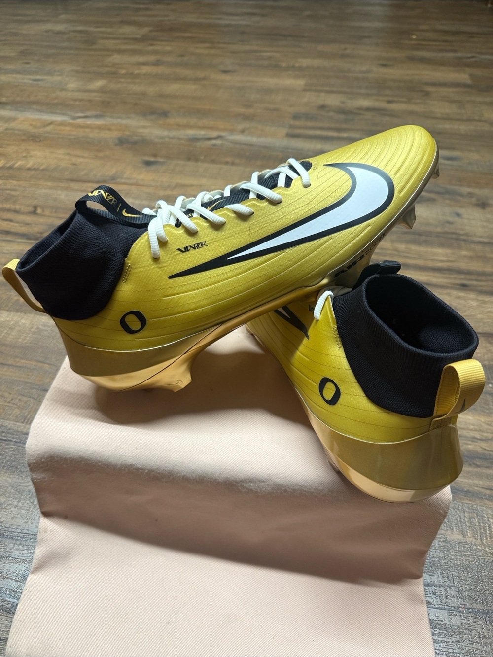 Nike Vapor Football Oregon Ducks -  Team Issued. “Player Edition” Men’s Cleats